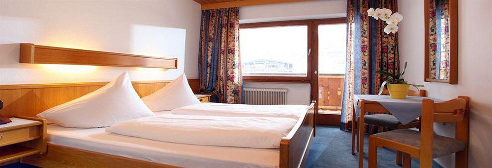 Hotel Taxacher Kirchberg in Tirol Esterno foto
