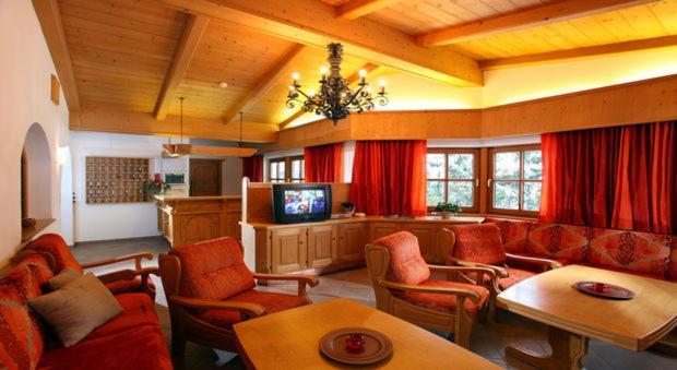 Hotel Taxacher Kirchberg in Tirol Esterno foto